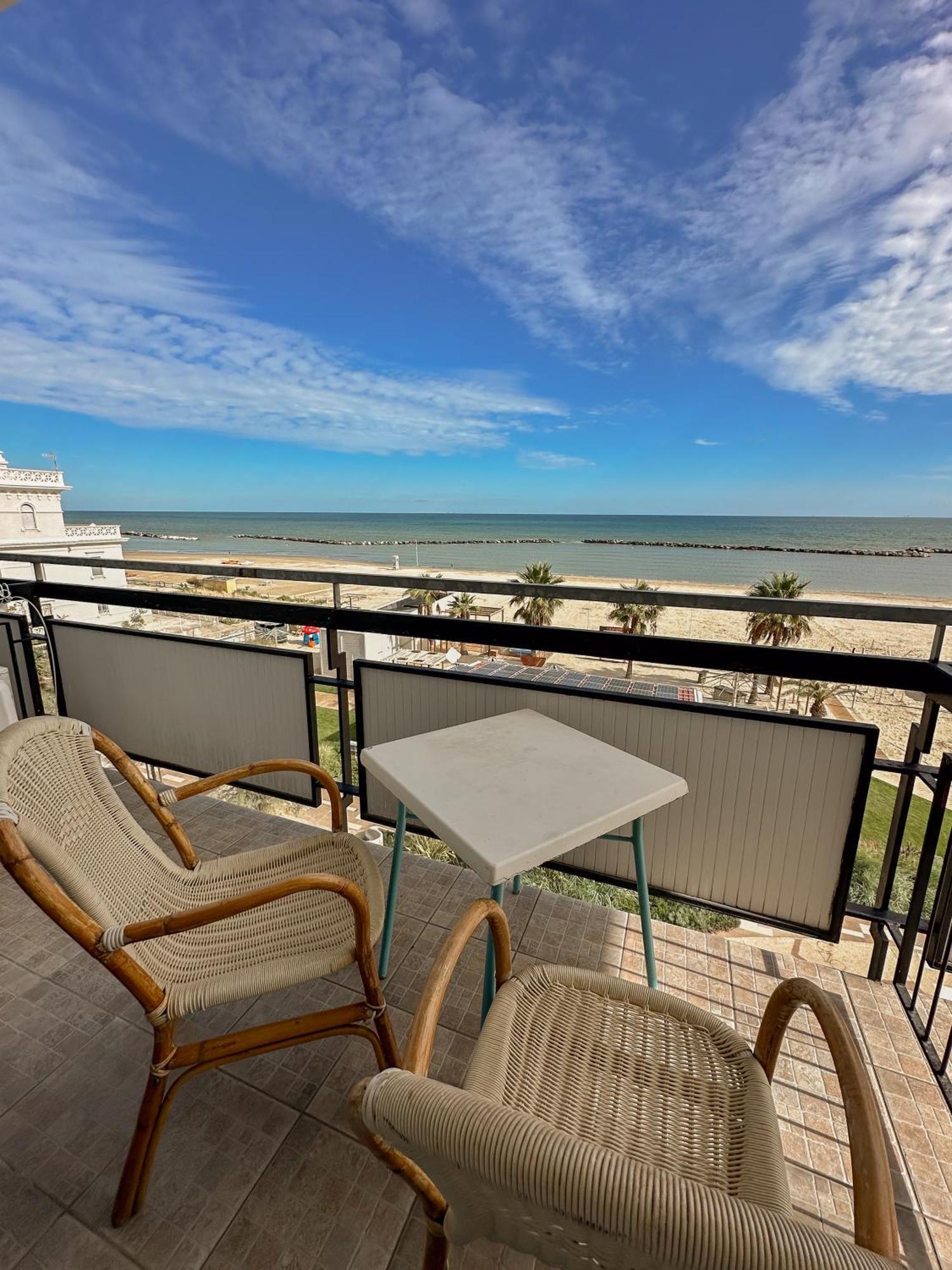 Hotel Re Leone Rimini Dış mekan fotoğraf